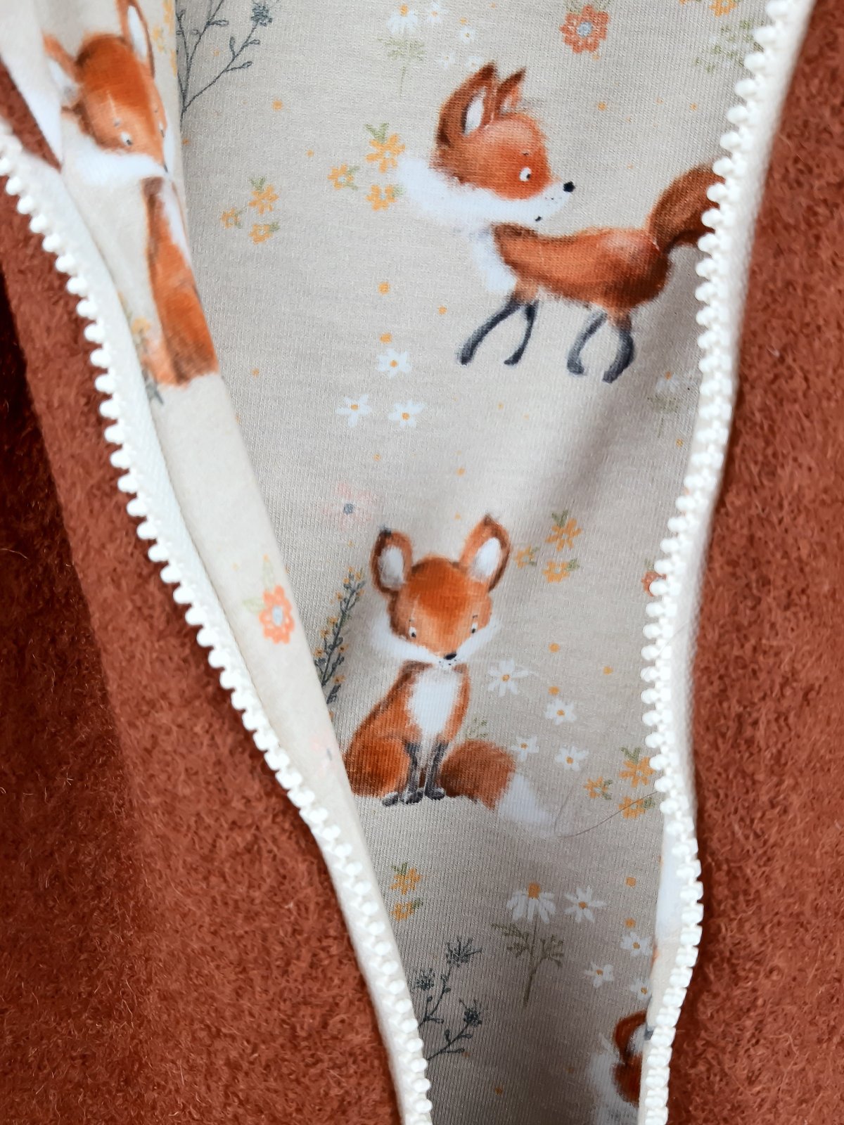 Walkjacke rost mit Fuchsi creme