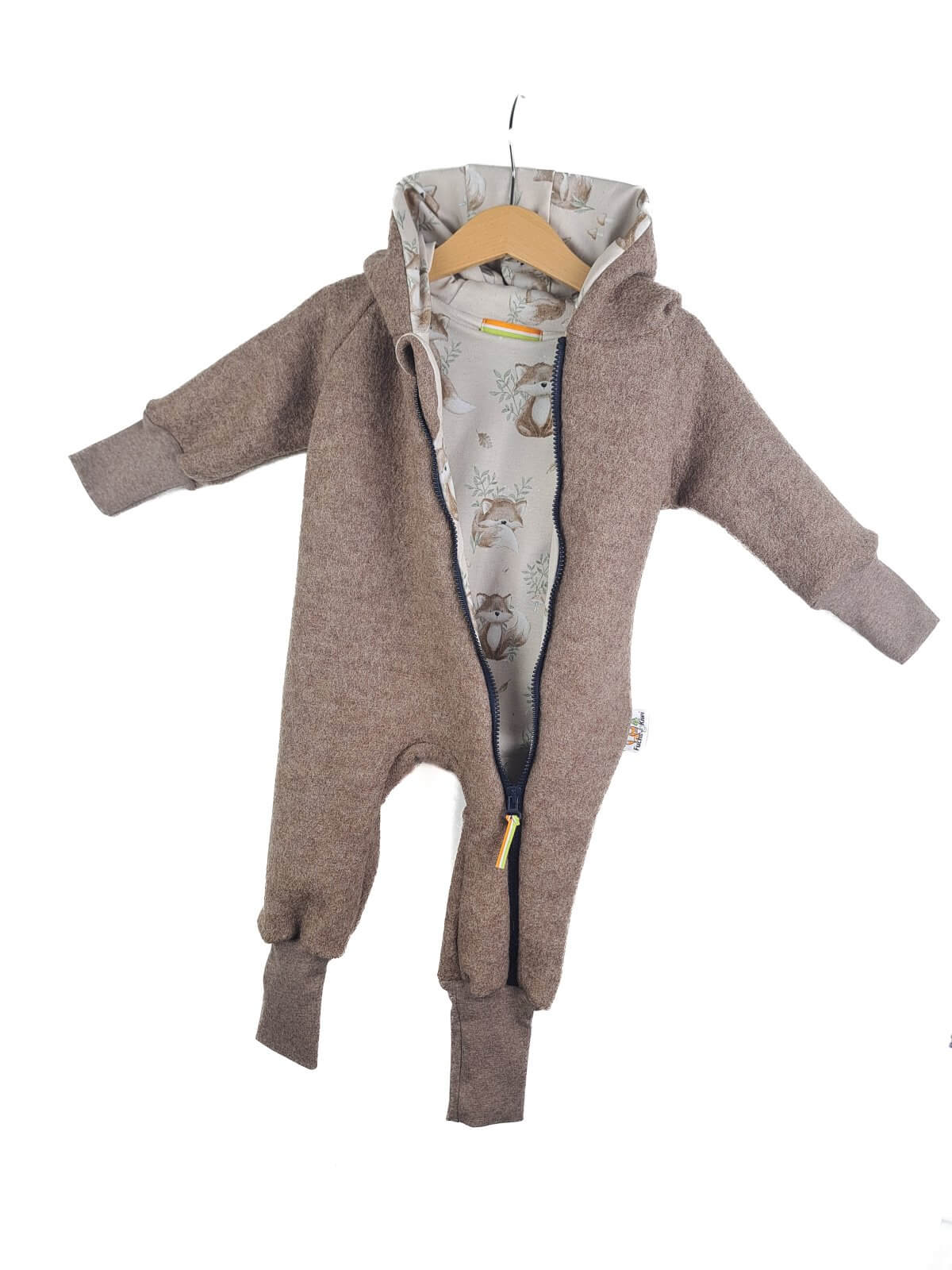 Walkoveralle braun meliert mit Waldfüchse 80/86