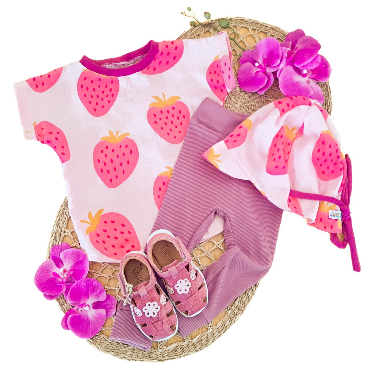 Musselin Erdbeeren Outfit