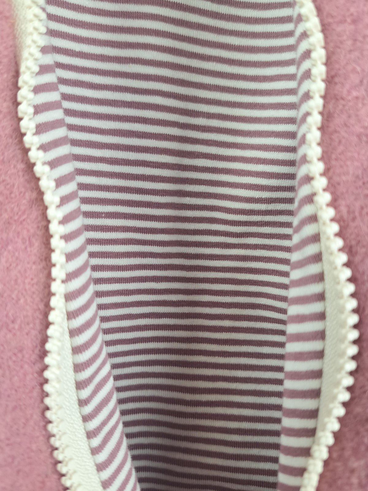 Walkmantel altrosa mit Streifen mauve