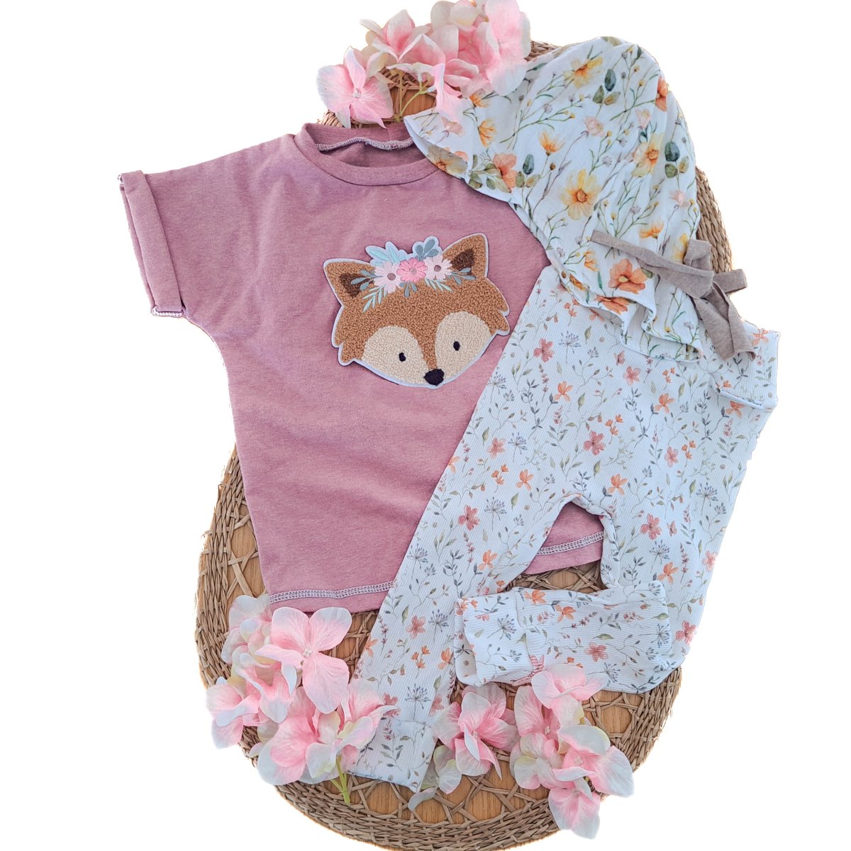 Blumenfuchs-Patch rosa Outfit