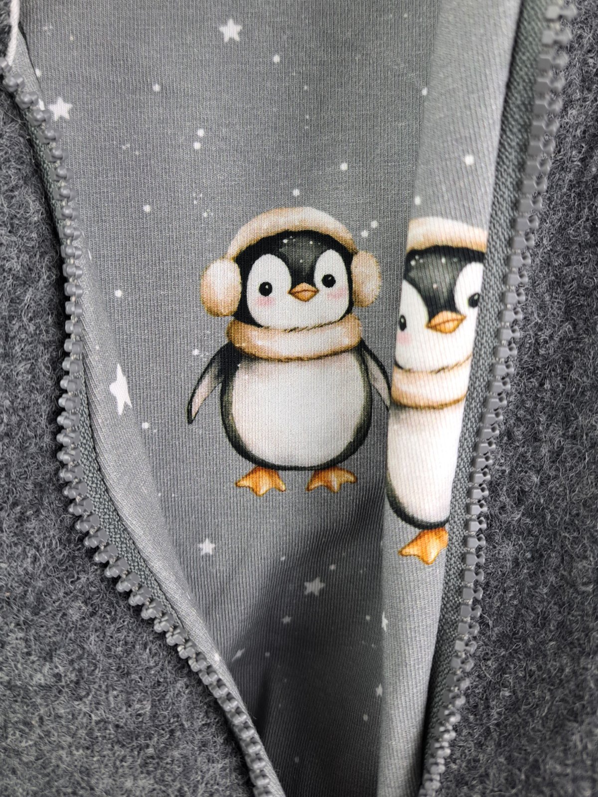 Walkjacke grau mit Pinguinliebe