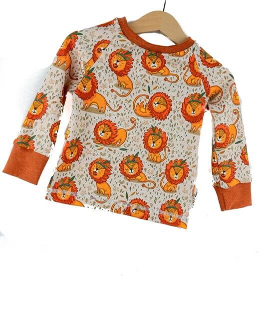 Langarmshirt Löwe sand