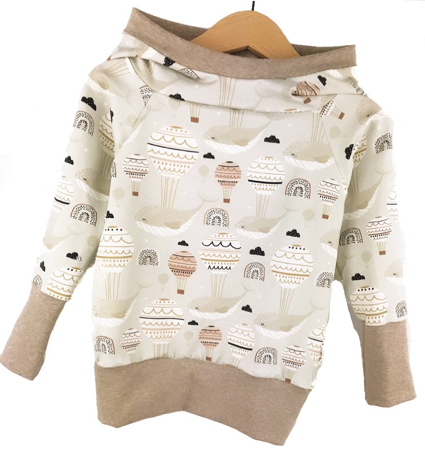 Hoodie Flying Whale sand