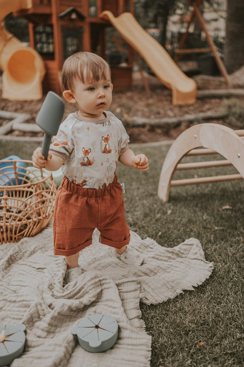 INDIVIDUELL Kurze Shorts Leinen karamell