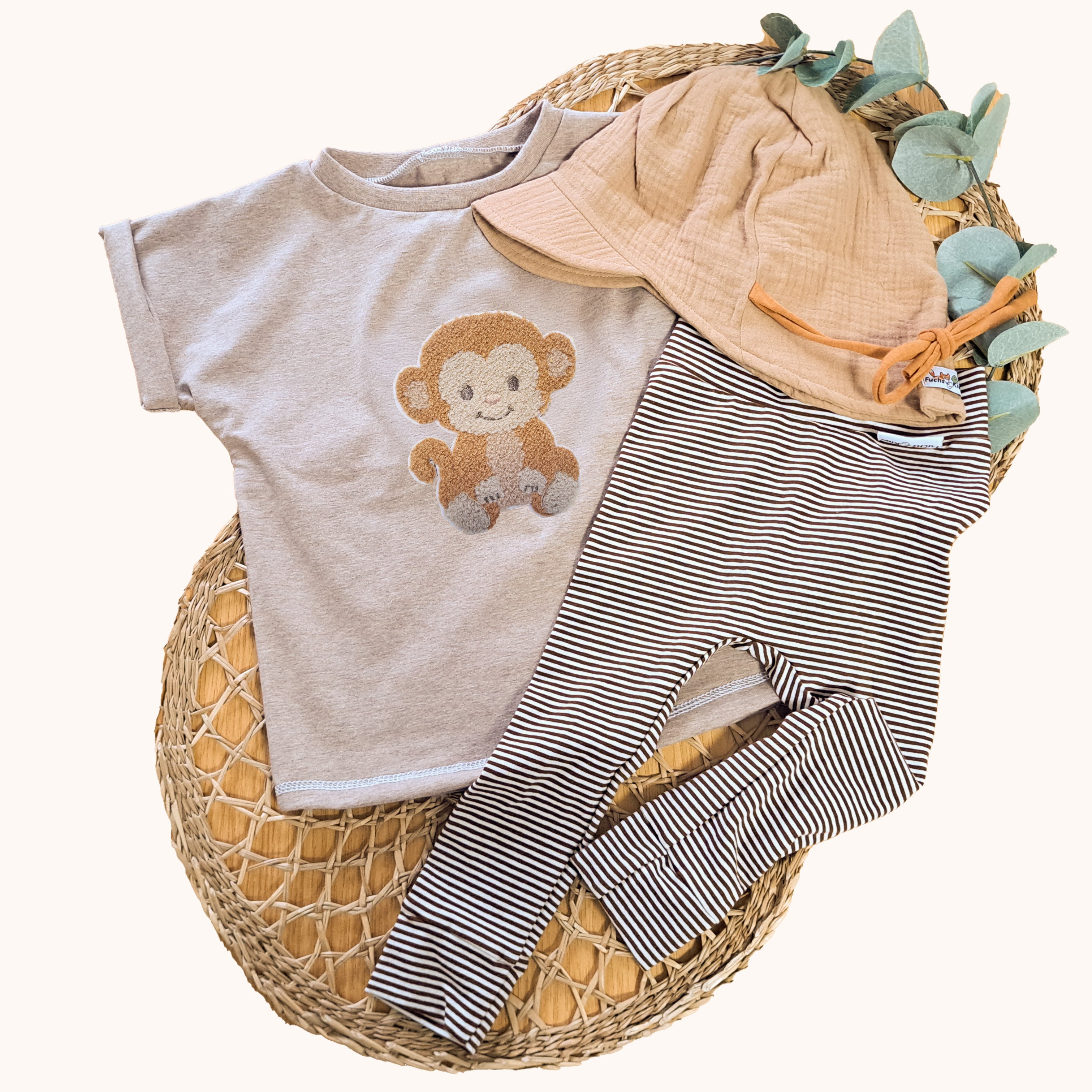 Affe-Patch sand Outfit
