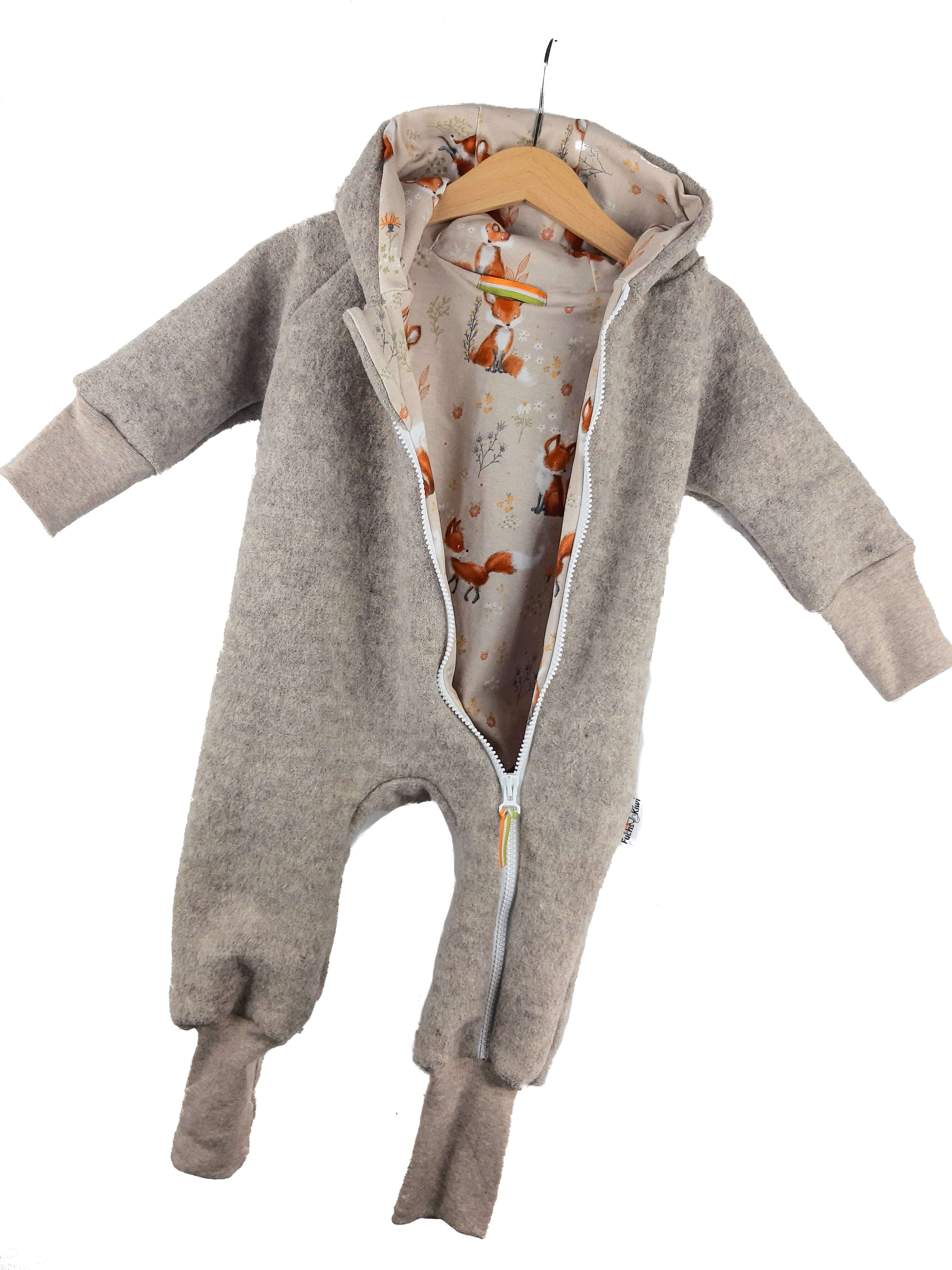 Walkoverall sand meliert mit Fuchsi creme