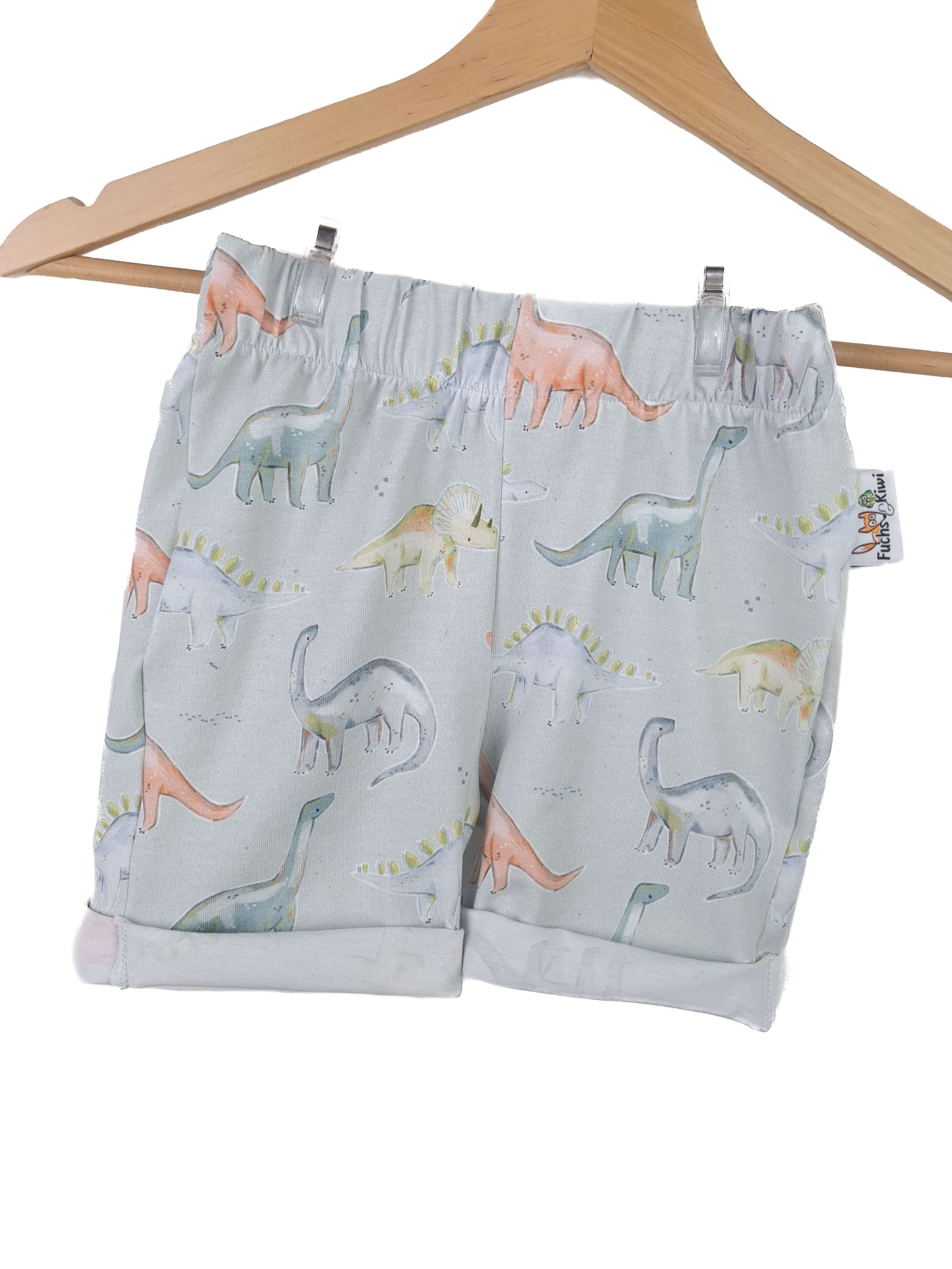 Kurze Shorts Dinoliebe