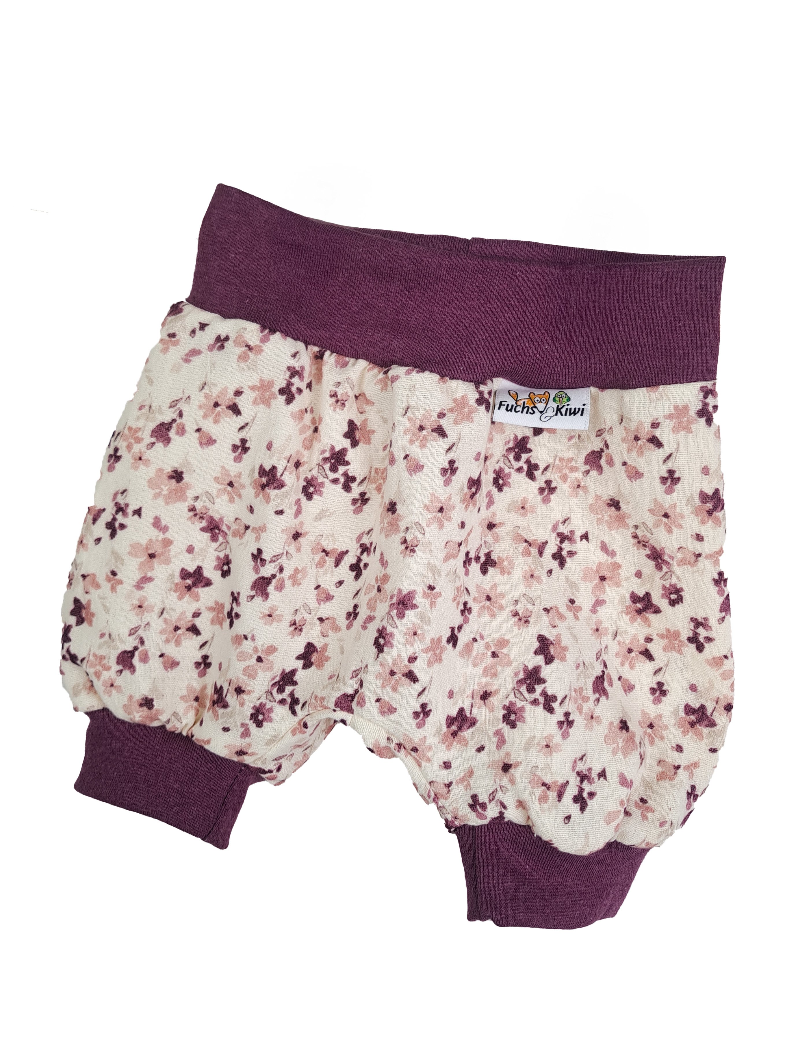 Kurze Hose Musselin Blümchen flieder 74/80
