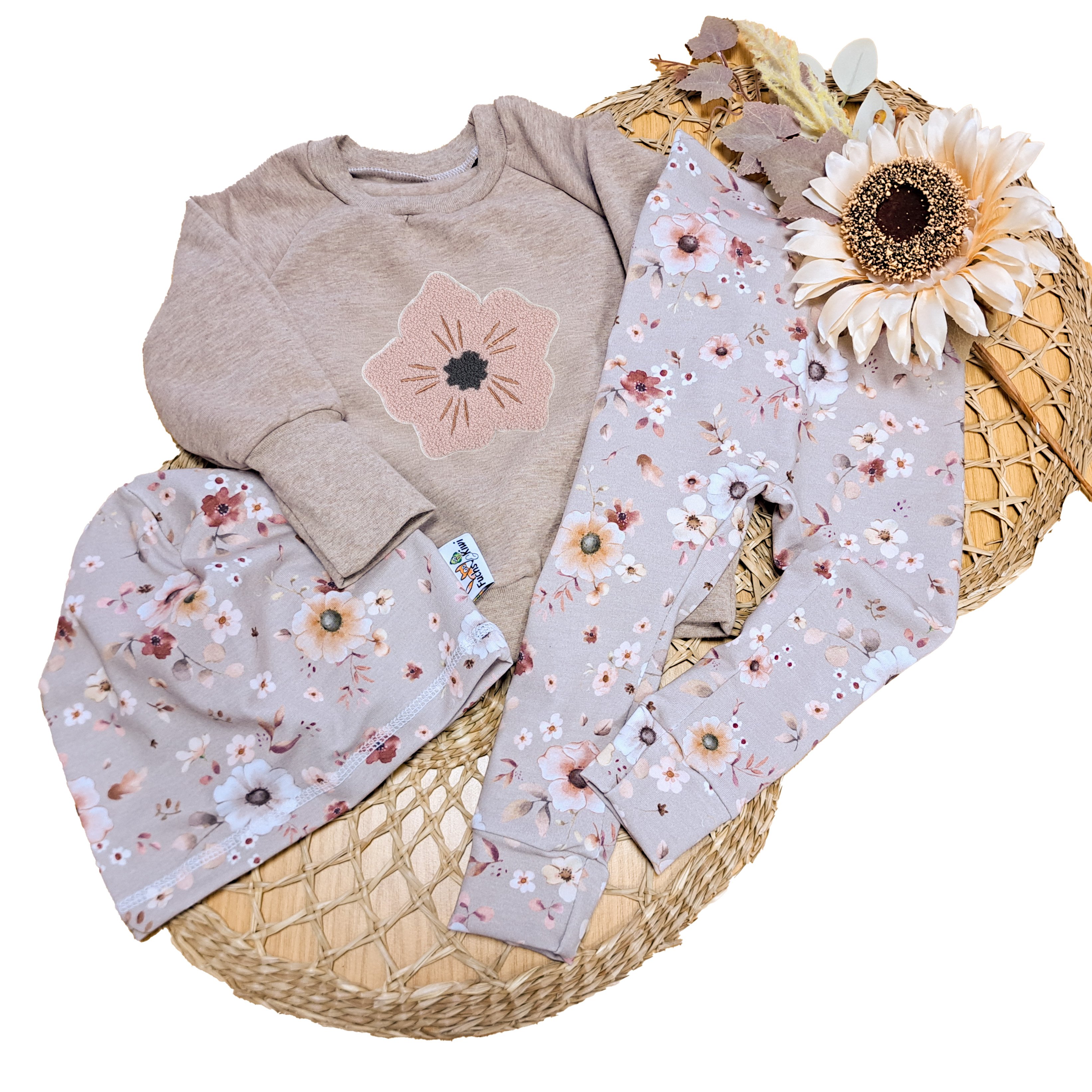 Blumentraum sand Outfit