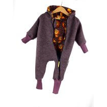 Walkoverall aus Merino Wollfleece flieder meliert mit Löwe beere