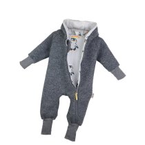 Walkoverall aus Merino Wollfleece grau mit Pinguinbaby