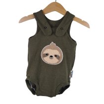 Sommerstrampler Faultier-Patch khaki