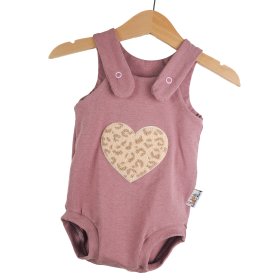 Sommerstrampler Leo Herz-Patch altrosa