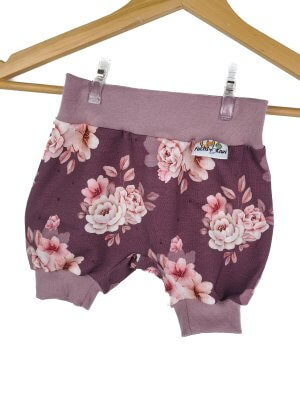 Kurze Hose Lovely Flowers