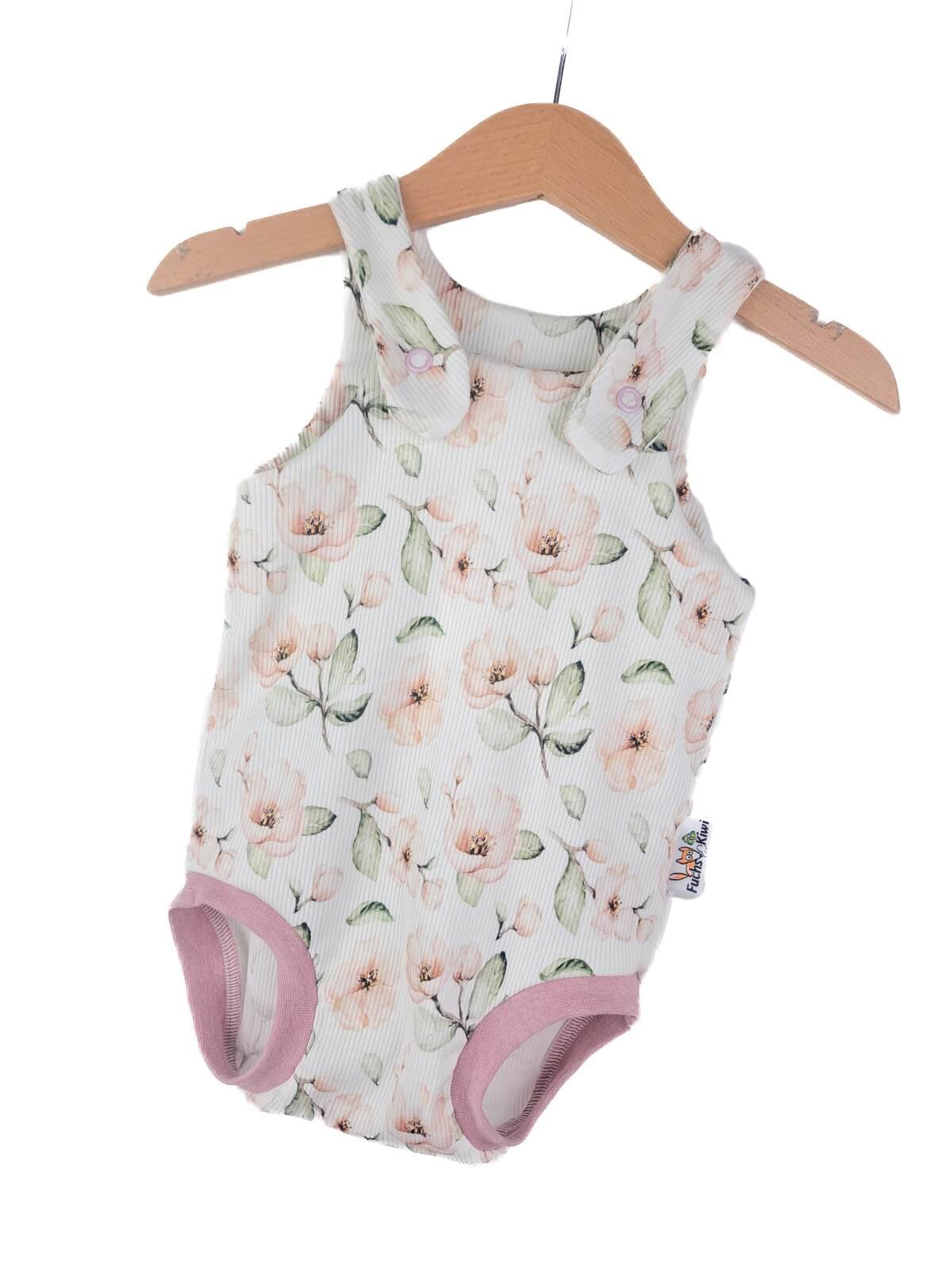 Sommerstrampler Feinripp Blümchen 74/80 mit Knopfleiste