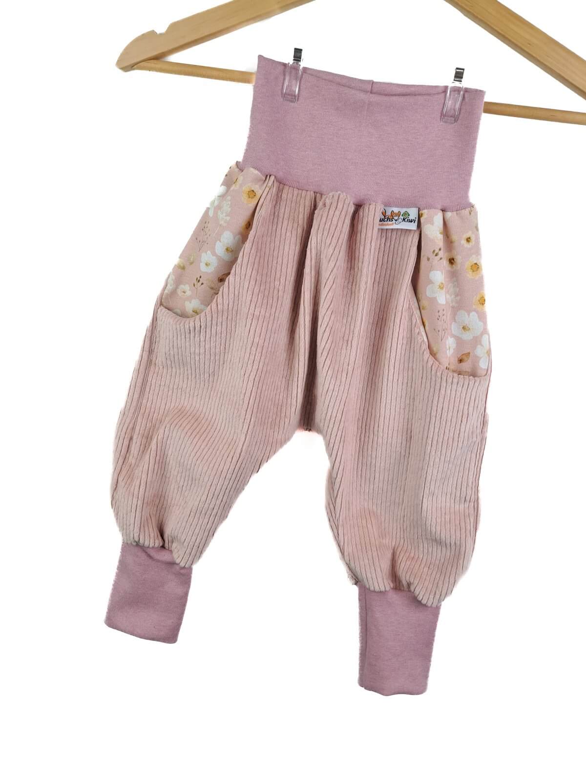 Indi Pumphose Cord rosa mit Blümchen rosa