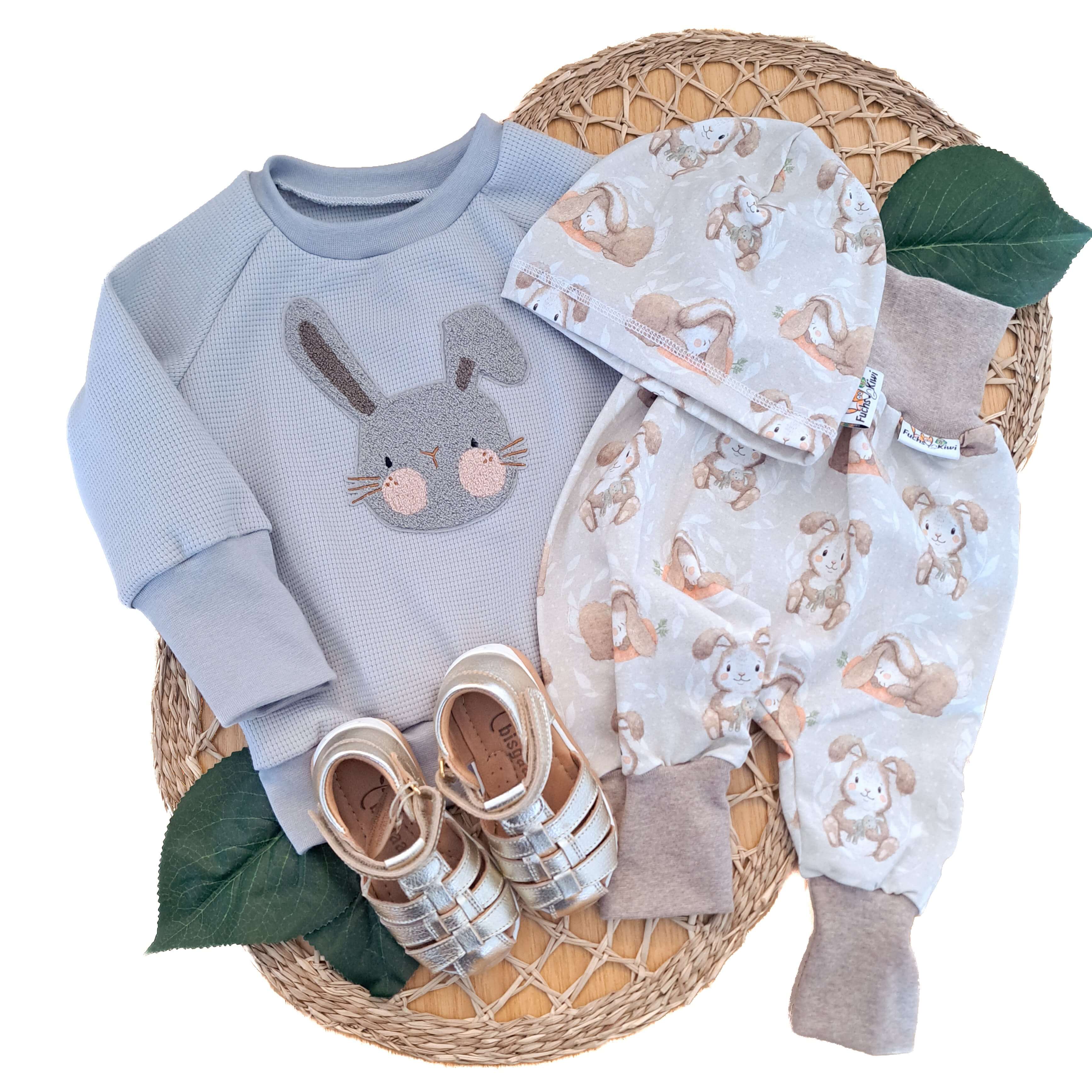 Knickohr-Patch Outfit