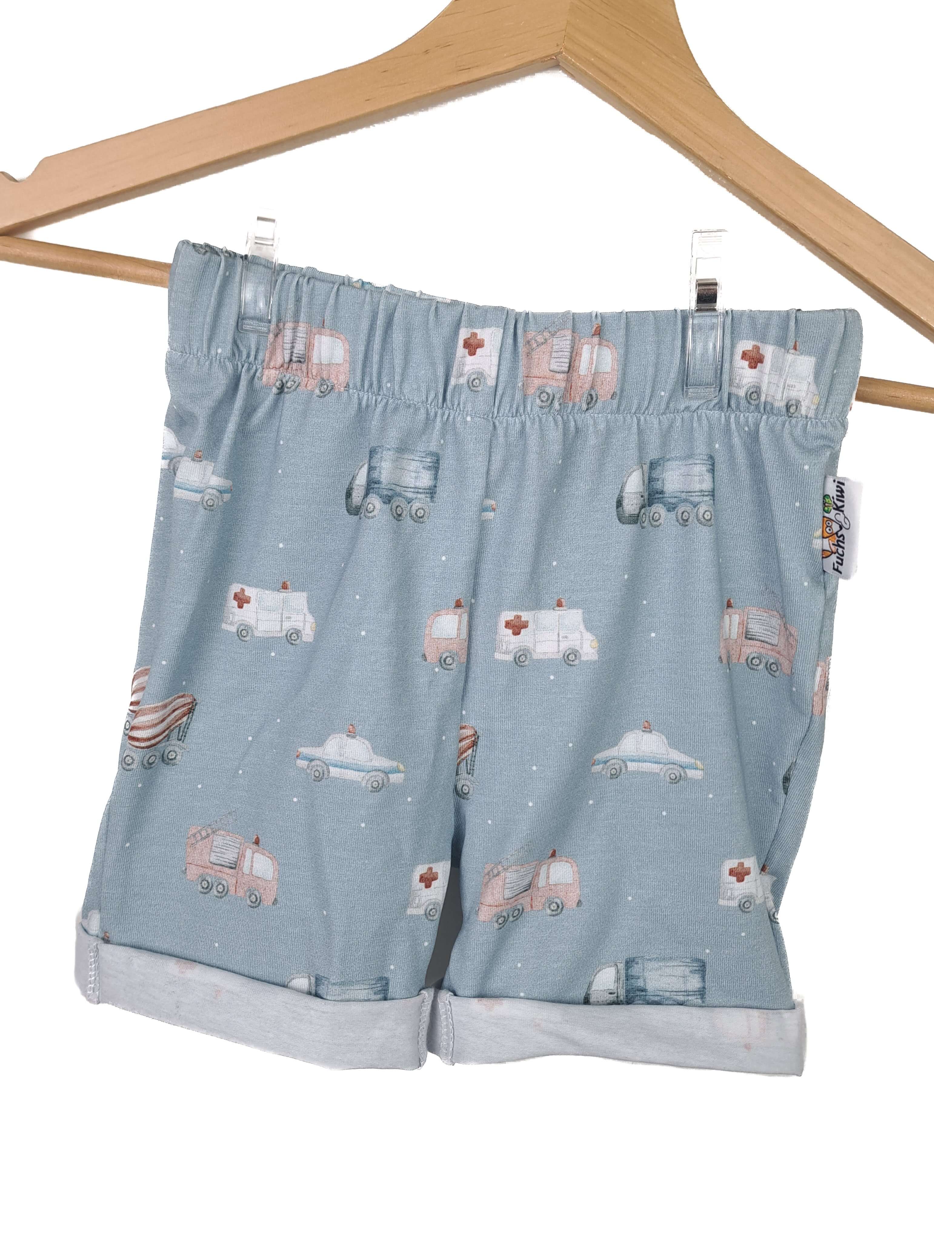 Kurze Shorts Autoliebe
