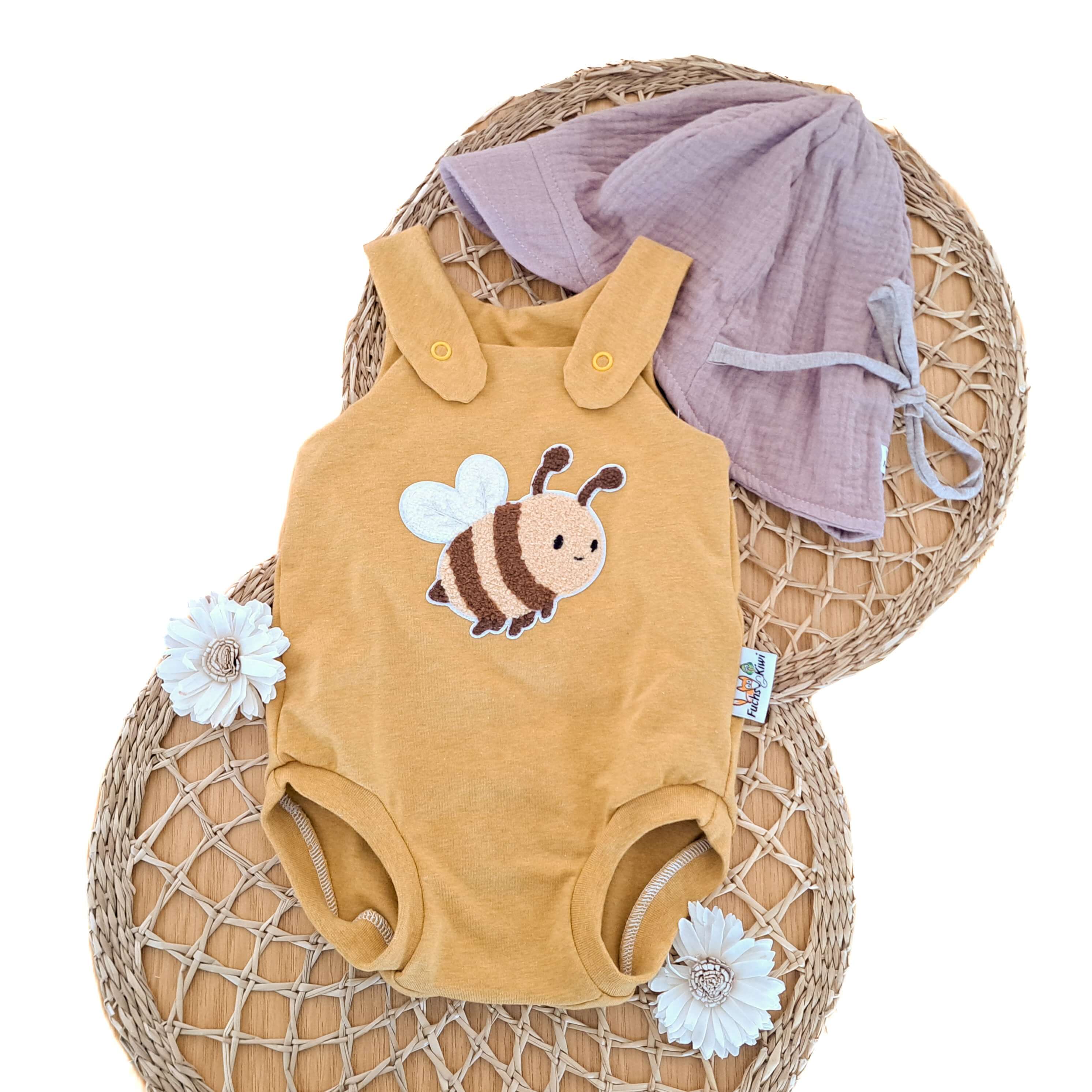 Biene-Patch Outfit