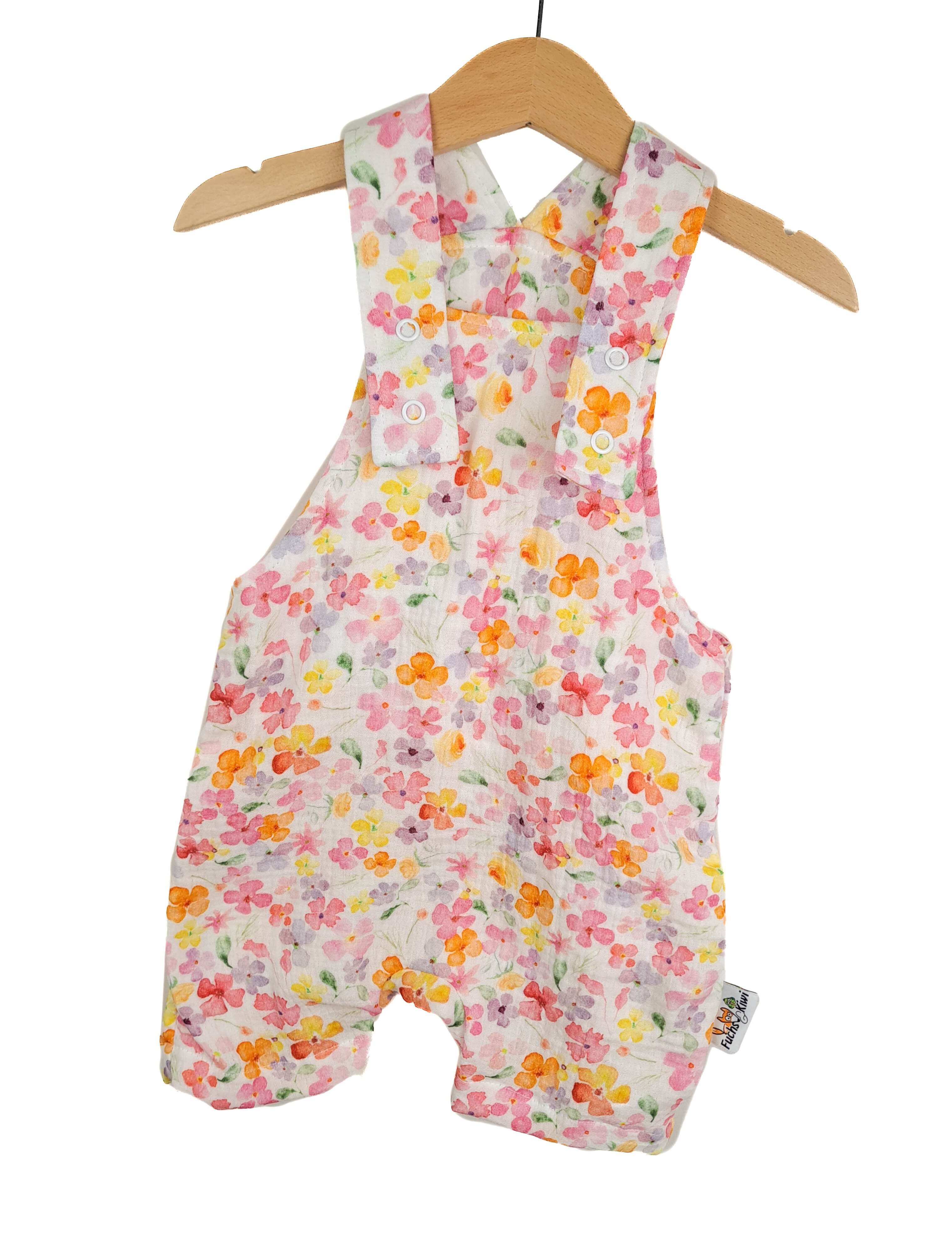 Latzhose kurz Musselin Blümchen bunt 74/80